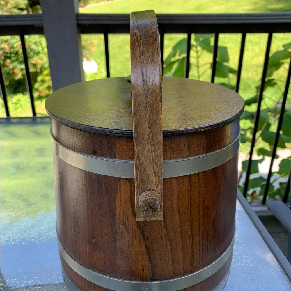 Vintage BASKETVILLE PUTNEY VERMONT Wooden ICE Bucket Holder Lid & Liner EXC COND